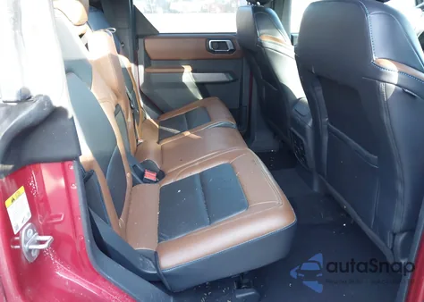 2021 Ford Bronco Outer Banks z USA, uszkodzony, nr VIN 1FMEE5DPXMLA65630